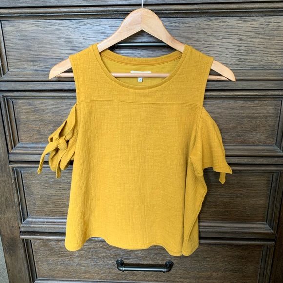 Madewell mustard cold shoulder tee size medium - Picture 4 of 4